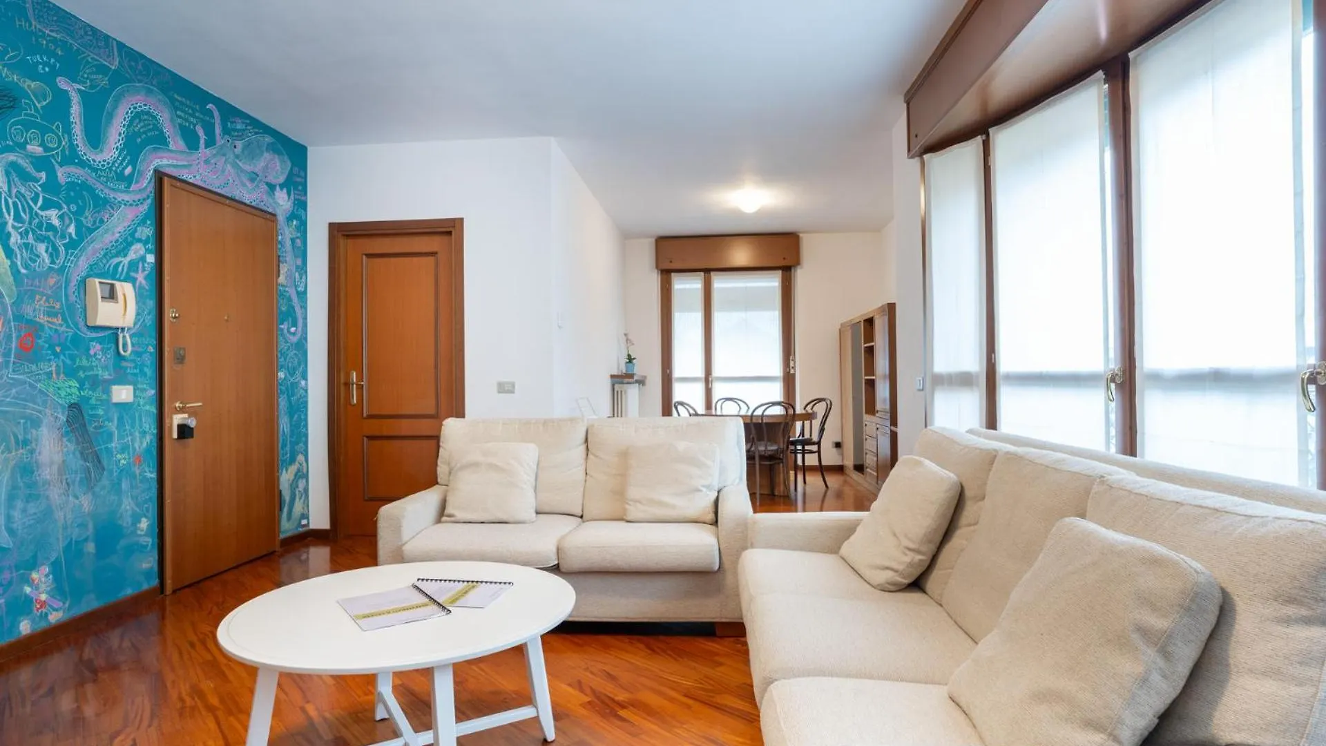 לקו Spacious Bright Apartment Near City Center And Como Lake With Air Conditioning